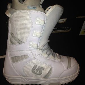 Women’s burton snowboarding boots size 7